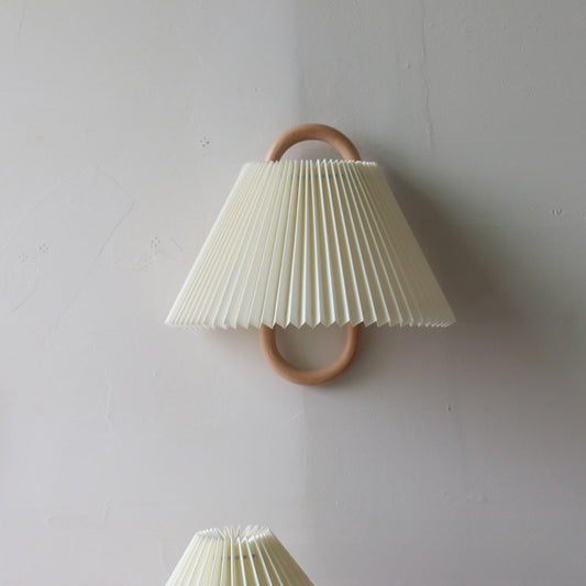 Retro Solid Wood Wall Lamp – Rustic Wooden Wall Sconce for Living Room