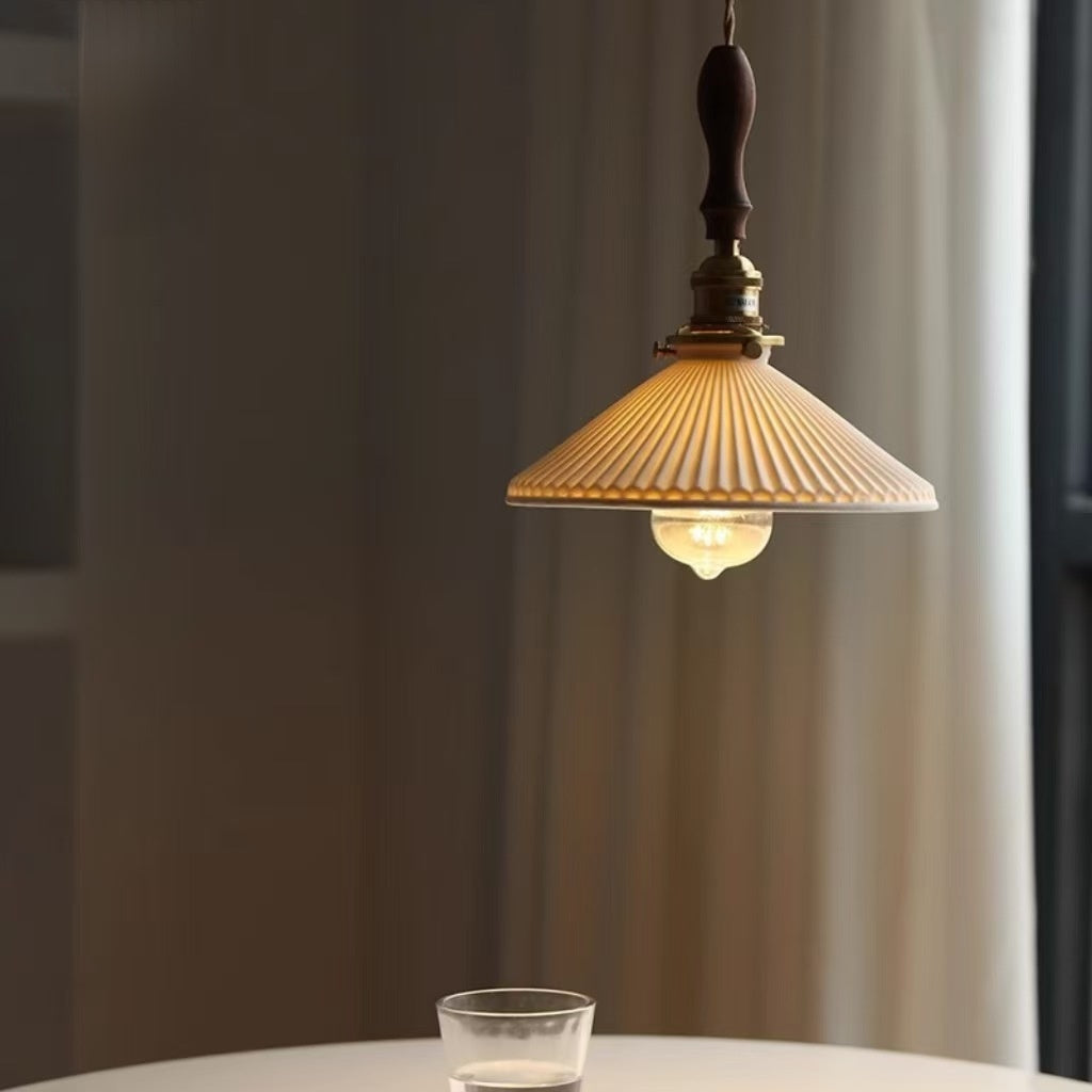 Japanese Brass Pleated Ceramic Pendant Light – Wabi-Sabi Hanging Lamp for Dining Room & Bedroom