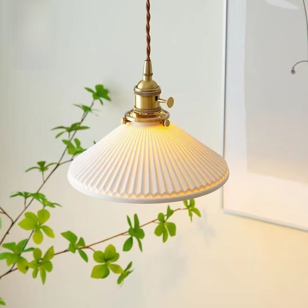 Japanese Brass Pleated Ceramic Pendant Light – Wabi-Sabi Hanging Lamp for Dining Room & Bedroom