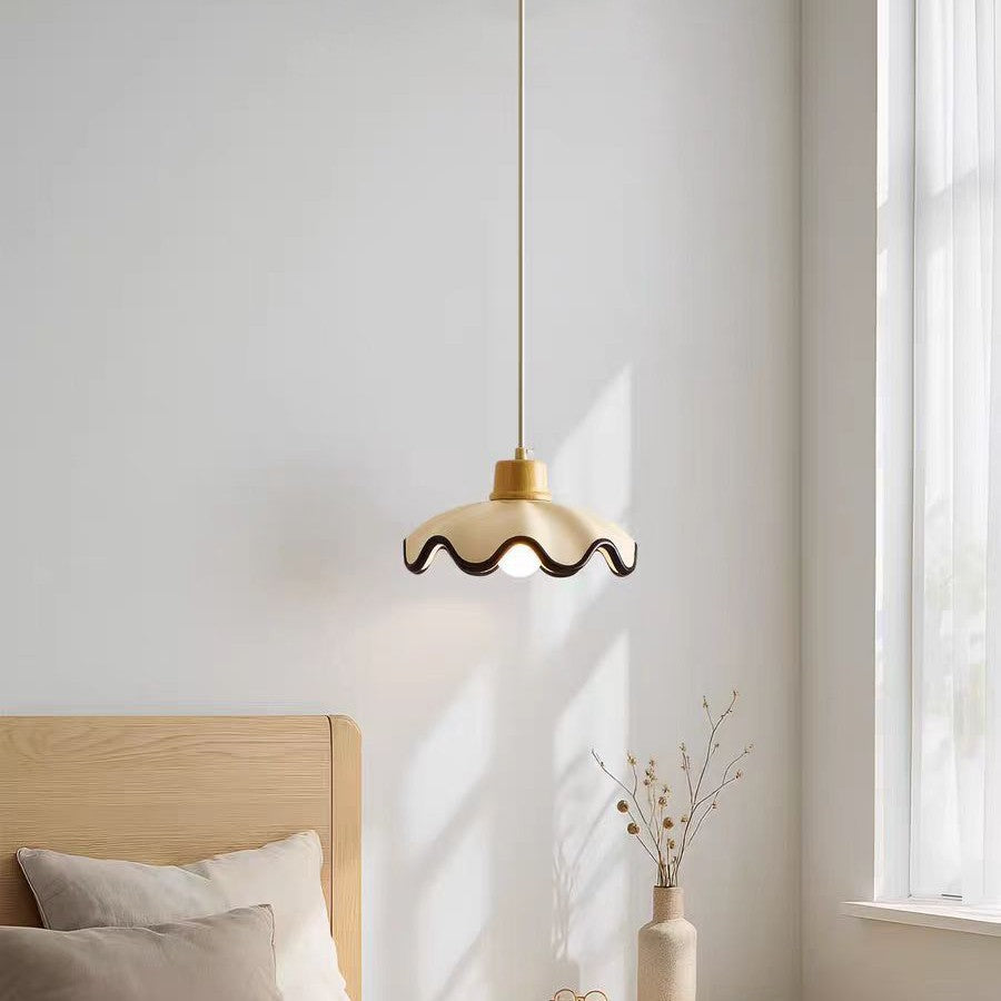 Nordic Hand-Painted Scalloped Resin Lampshade Pendant Light  – Vintage Pendant Light for Living Room & Bedroom