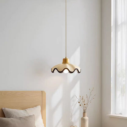 Nordic Hand-Painted Scalloped Resin Lampshade Pendant Light  – Vintage Pendant Light for Living Room & Bedroom