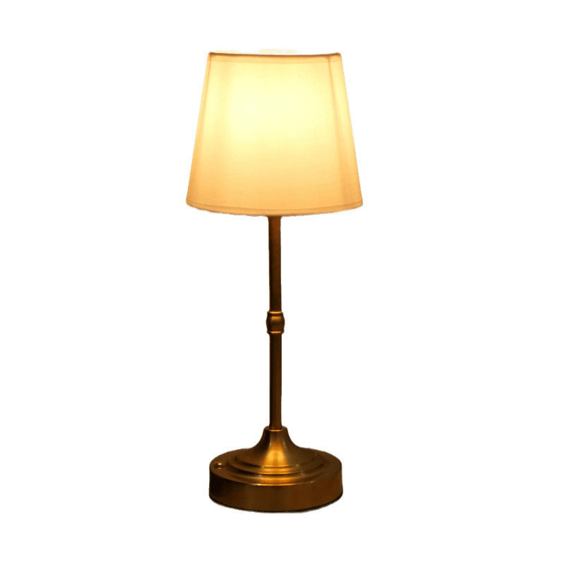 Retro Metal Table Lamp – Vintage Industrial Bedside Desk Lamp for Bedroom